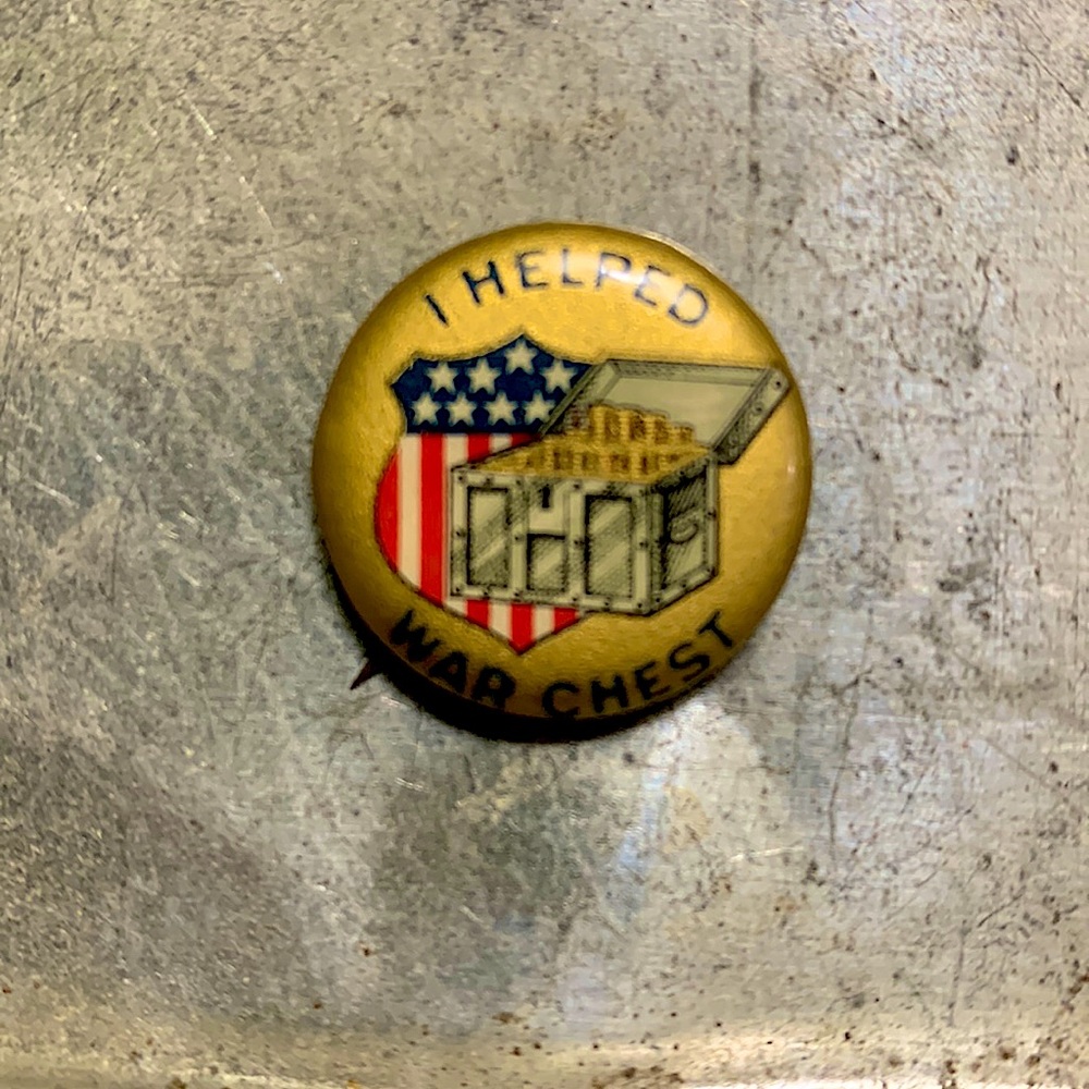 Circa 1915 WWI I Helped War Chest Pin Button, labeled Whitehead & Hoag.